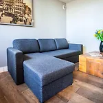 Centre Harbour Апарт-отель 3*