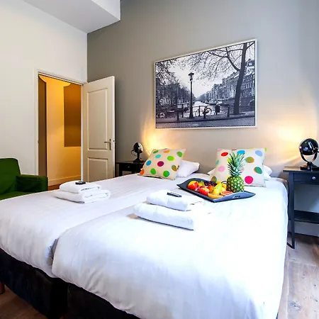 מלון דירות Centre Harbour 3*