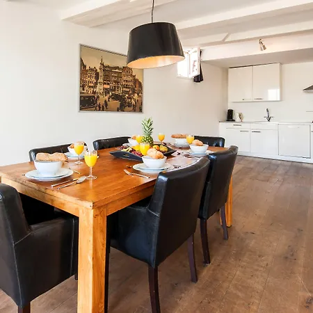 מלון דירות Centre Harbour 3*