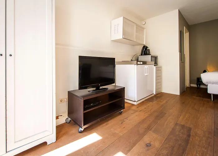 Aparthotel Centre Harbour 3*