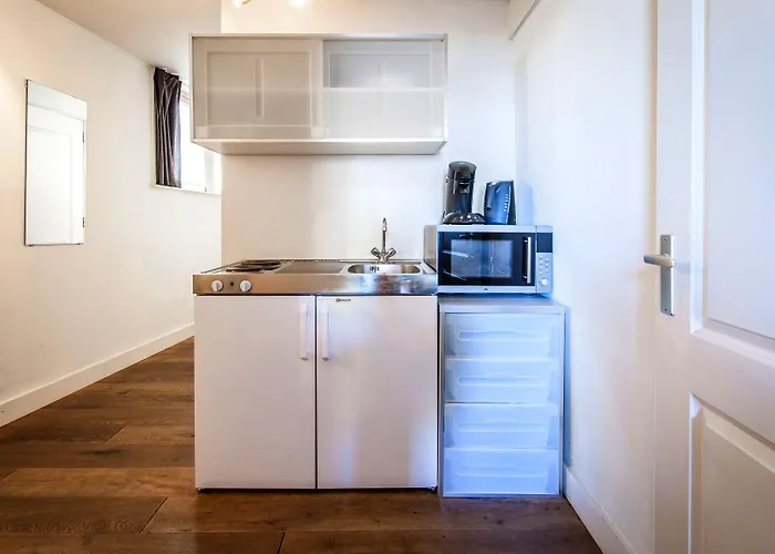 Centre Harbour Aparthotel