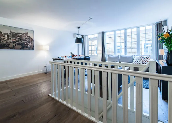 Centre Harbour Aparthotel 3*