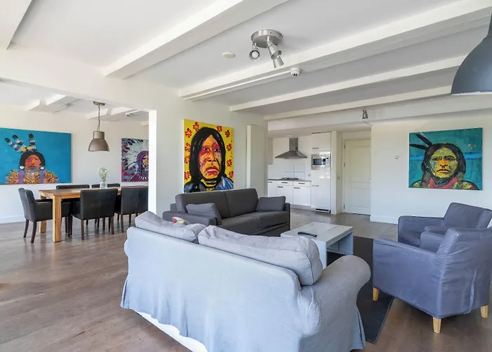 Centre Harbour Aparthotel 3*