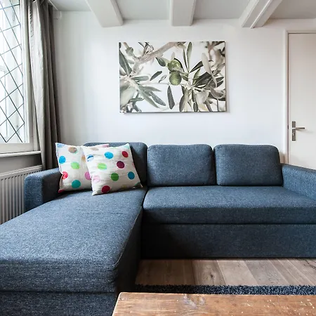 Centre Harbour Aparthotel 3*