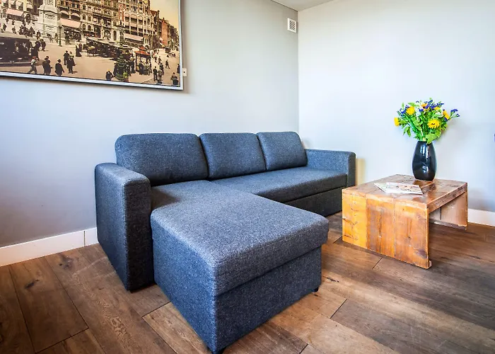 Centre Harbour Aparthotel 3*